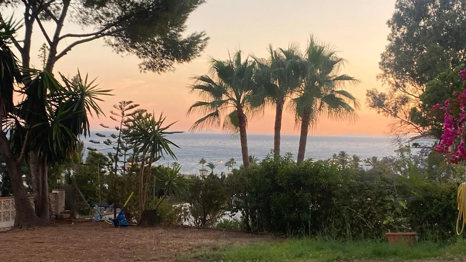 Independent Villa Beach House El Bosque La Cala De Mijas 0*,  Spain