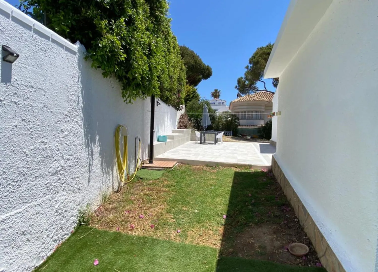 Independent Villa Beach House El Bosque La Cala De Mijas Holiday home