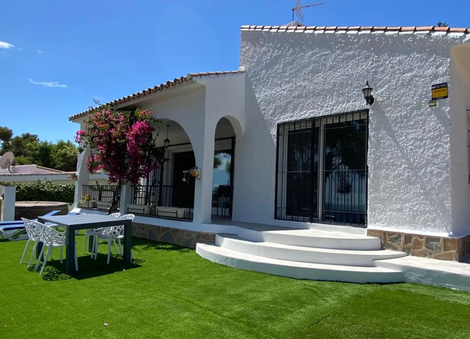 Independent Villa Beach House El Bosque La Cala De Mijas Holiday home