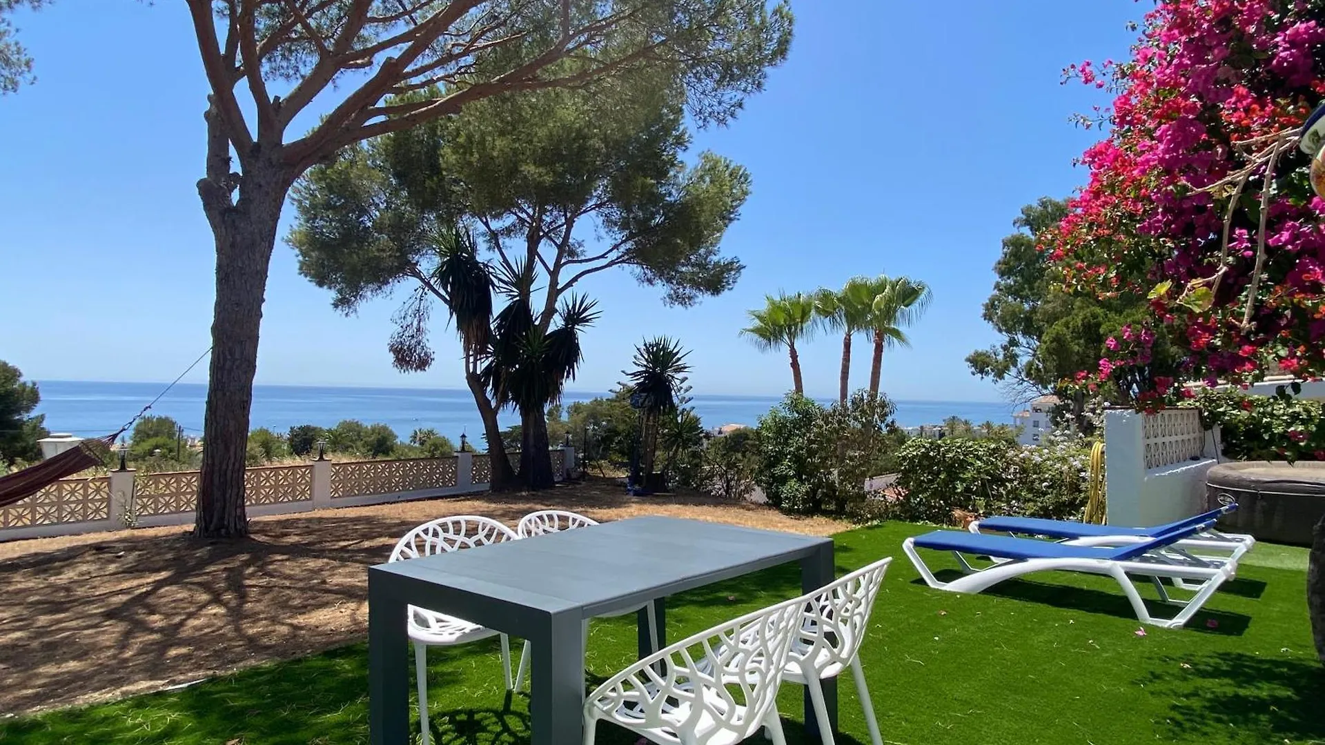 Independent Villa Beach House El Bosque La Cala De Mijas