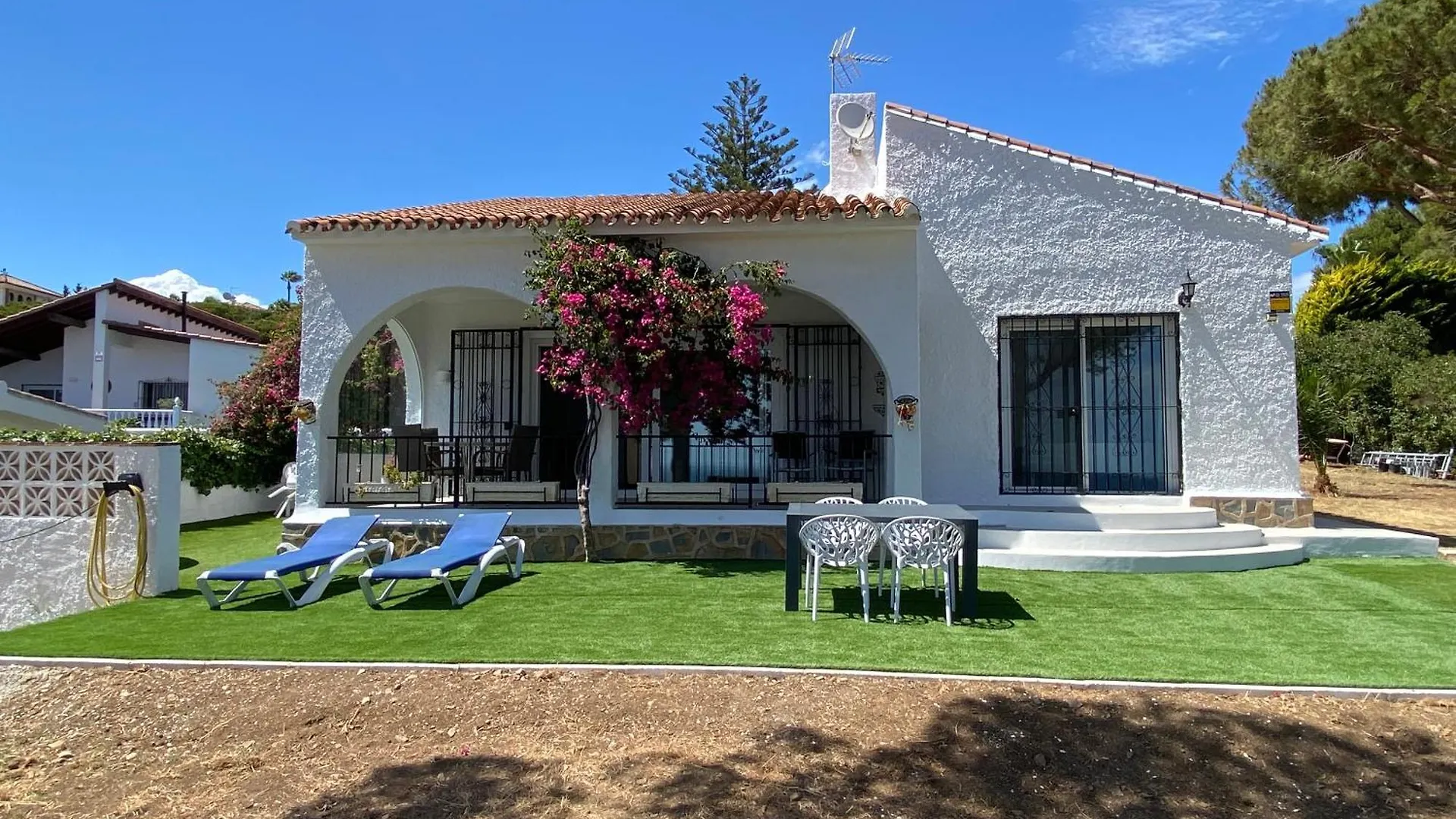 Independent Villa Beach House El Bosque La Cala De Mijas 0*,